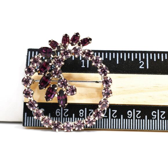 Vintage 1960s B David Purple Rhinestone Floral Brooch, Rhodium Plated - Picture 8 of 10